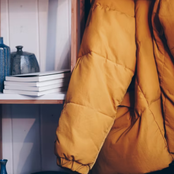 Thermal insulation provided by down jacket