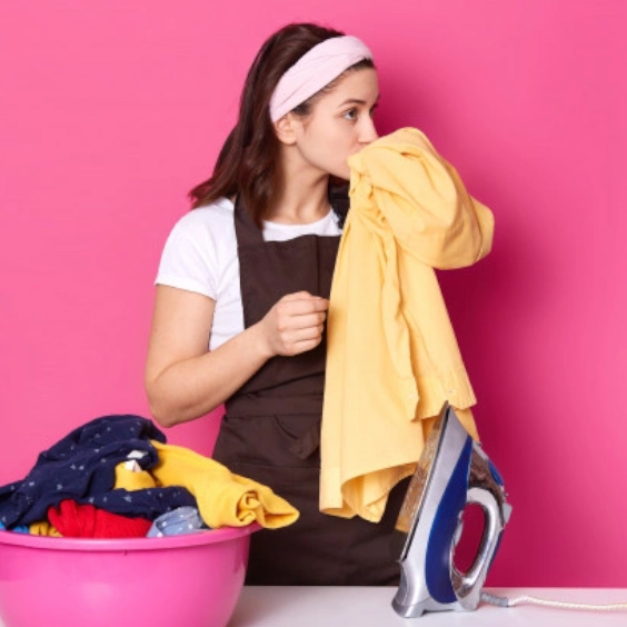 Why Does Your Down Jacket Smell and How to Remove The Smell? fangyuan