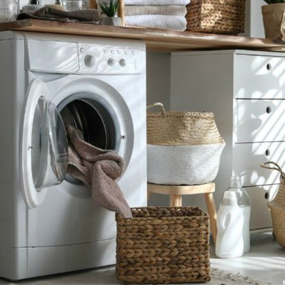 Why Does Your Down Jacket Smell and How to Remove The Smell? fangyuan